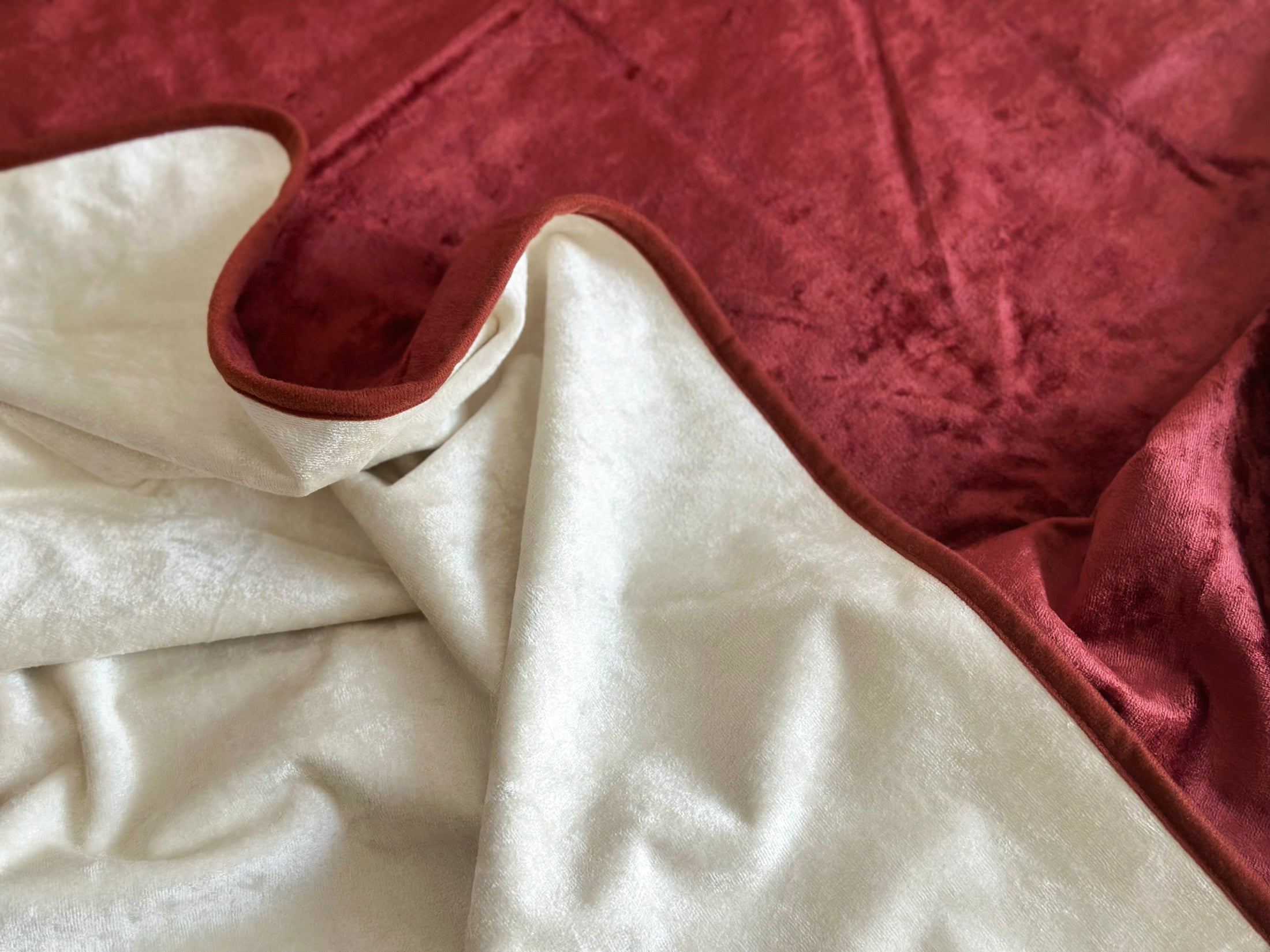 YONI BLANKET
