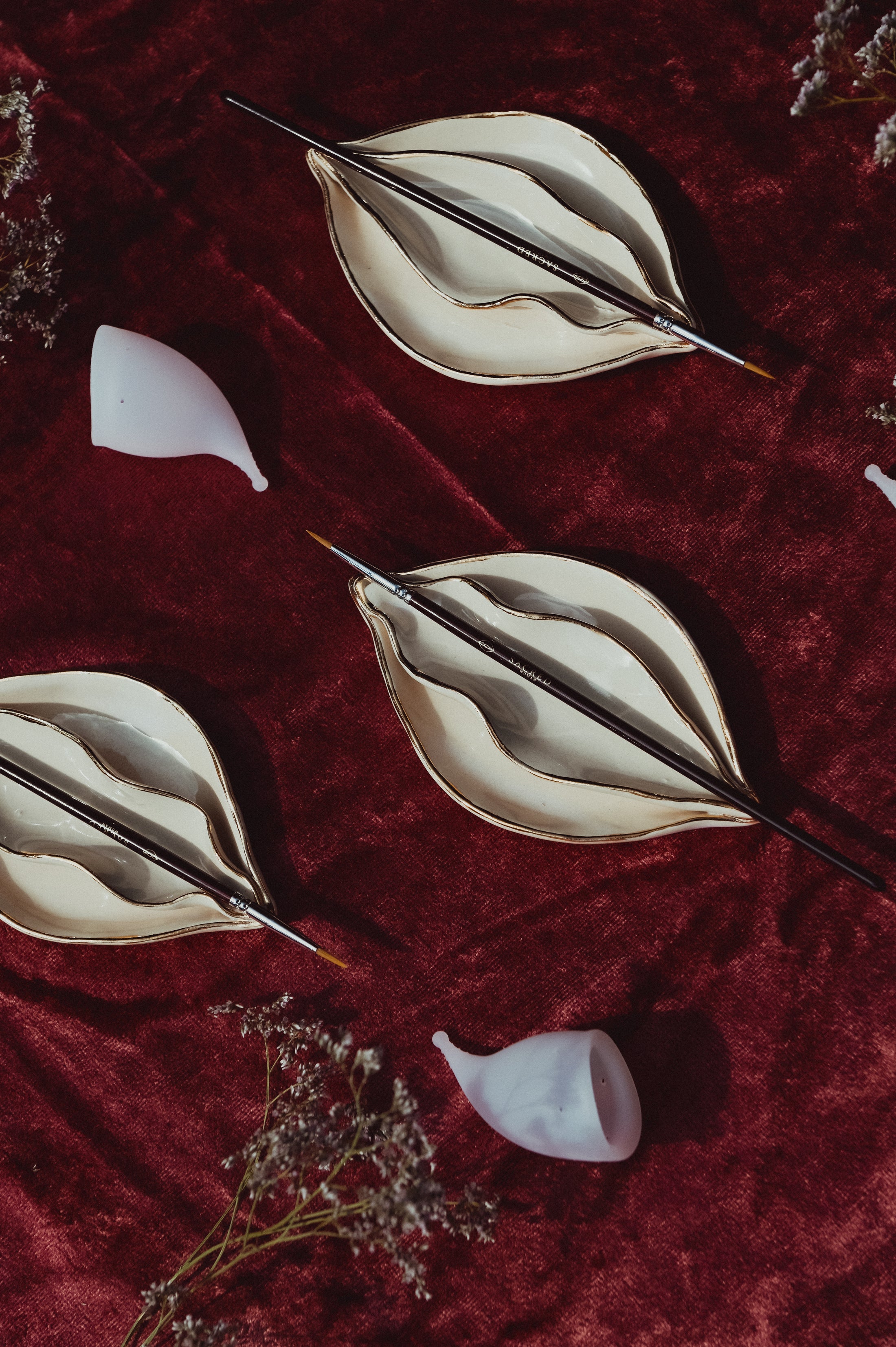 MENSTRUAL ARTIST KIT