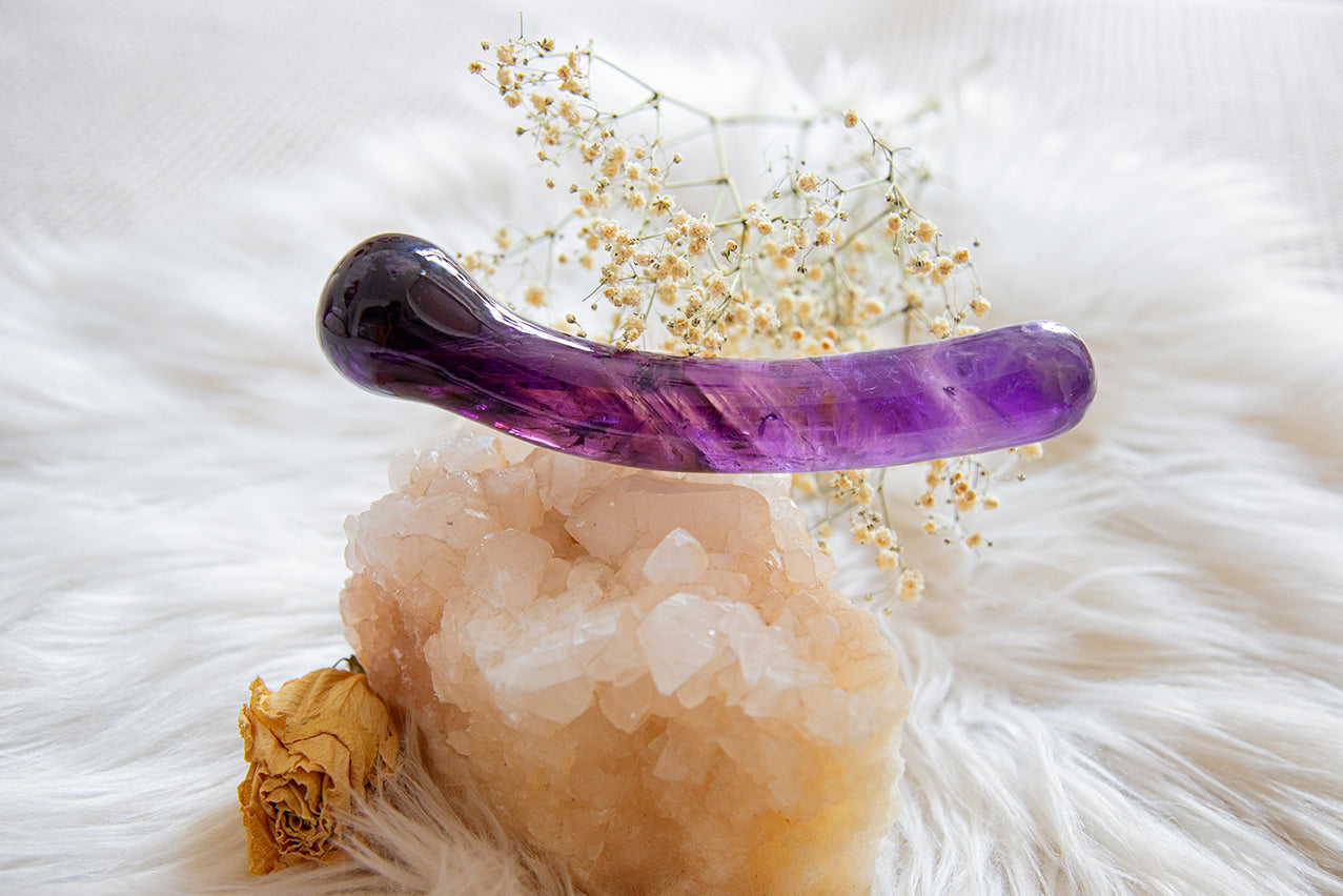 AMETHYST CURVED WAND