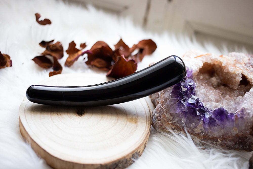 BLACK VENUS LUNE WAND