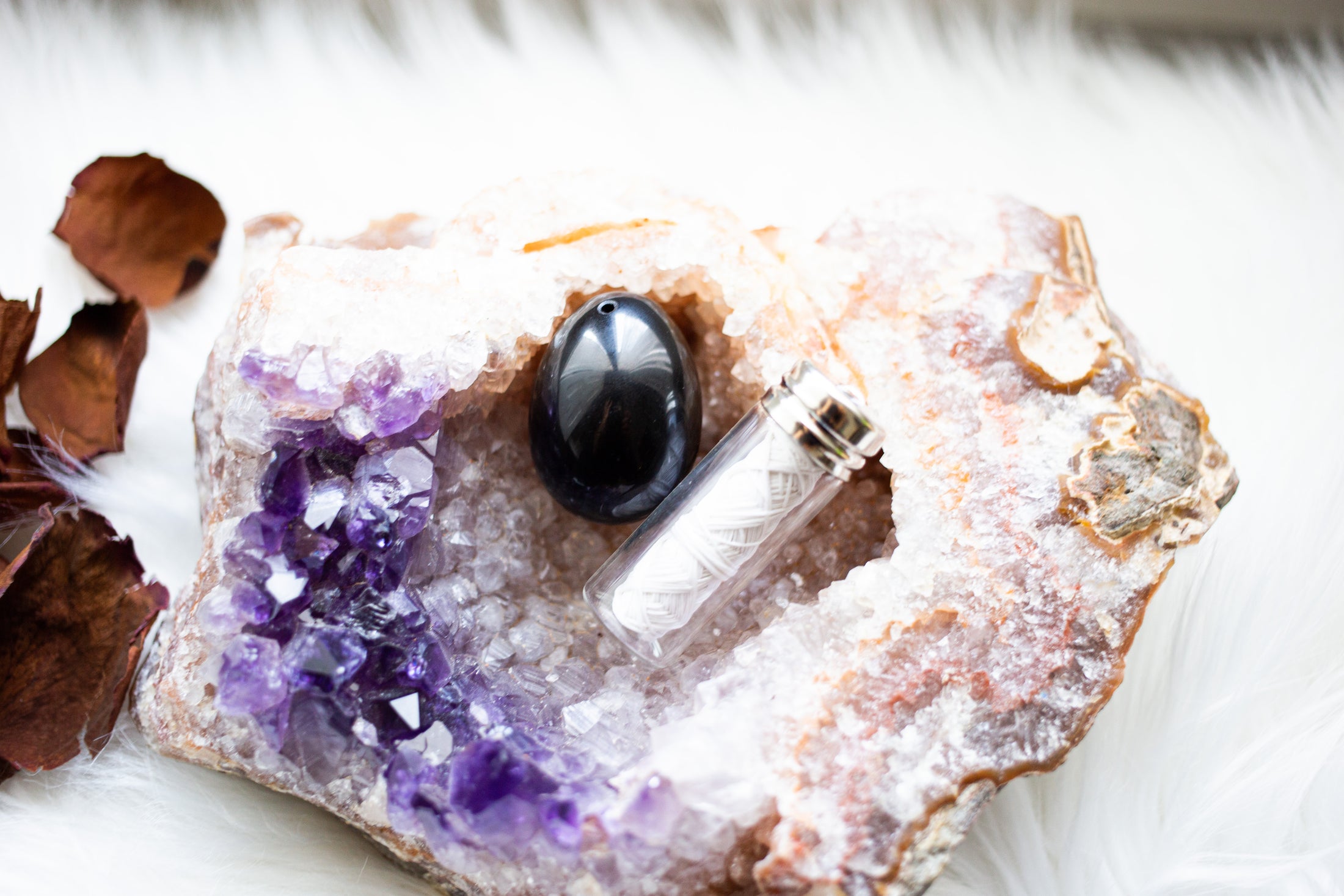 BLACK OBSIDIAN YONI EGG - GIA CERTIFIED