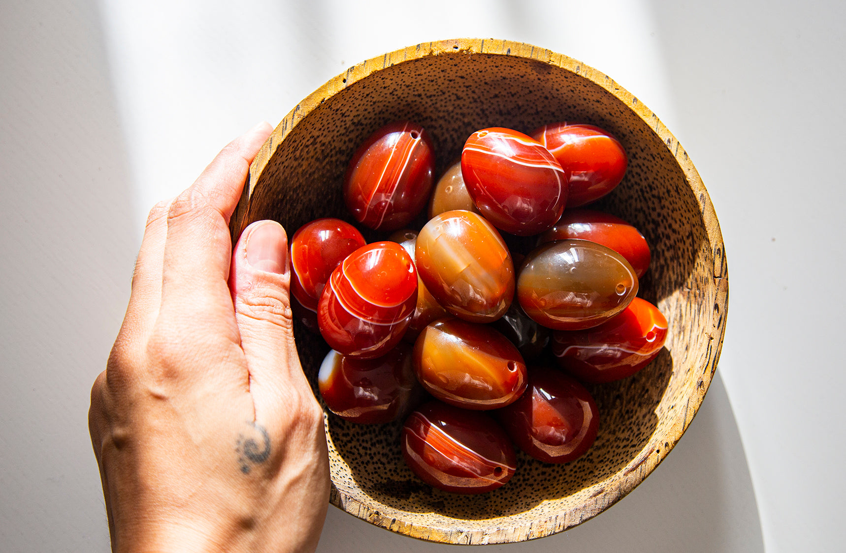 CARNELIAN YONI EGG - GIA CERTIFIED