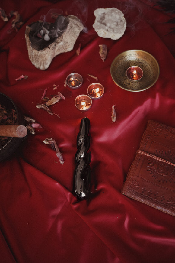 BLACK VENUS SPIRAL YONI WAND