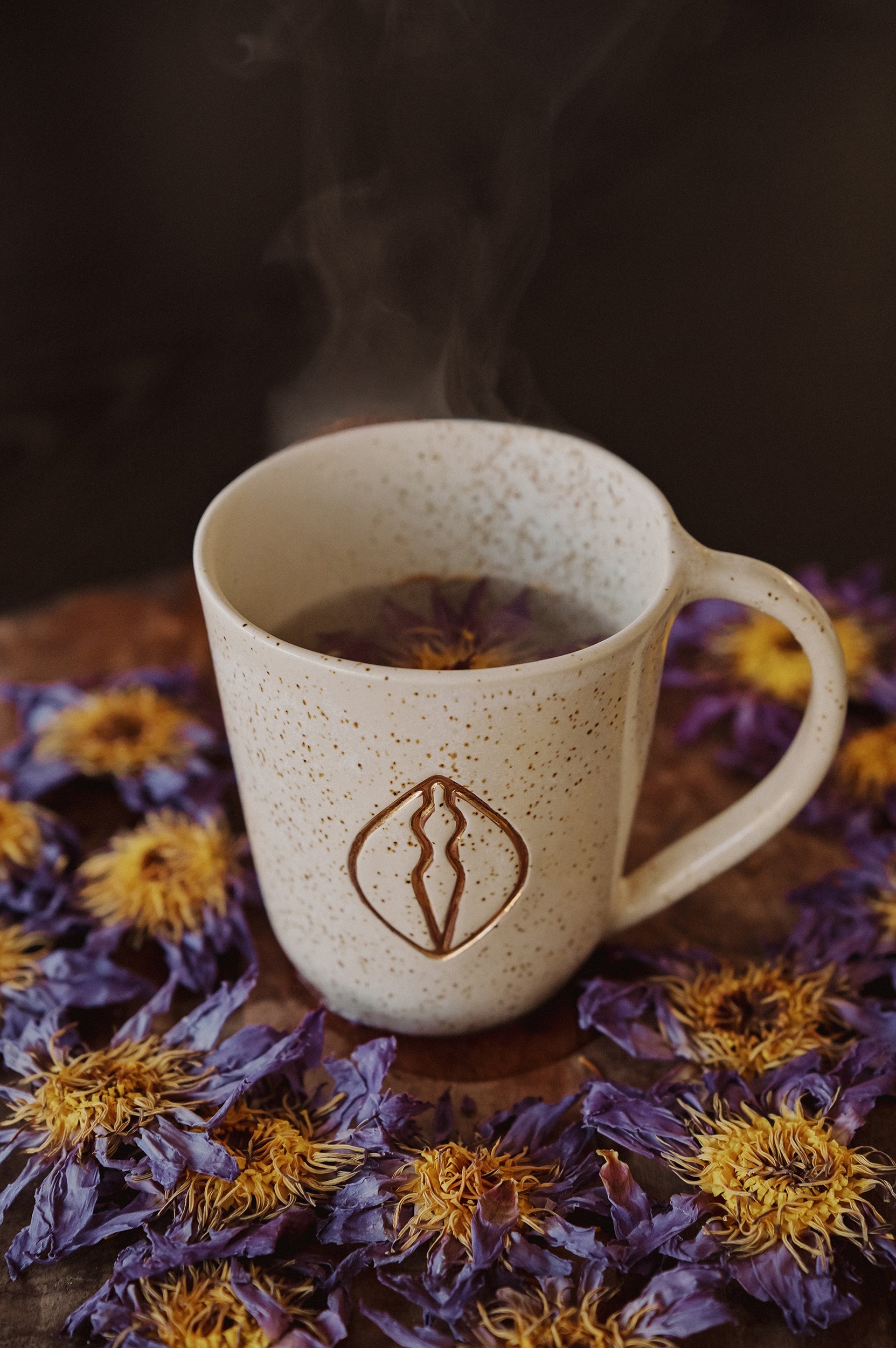 SACRED WOMAN CERAMIC MUG ✦ BY CERAMICA NUA